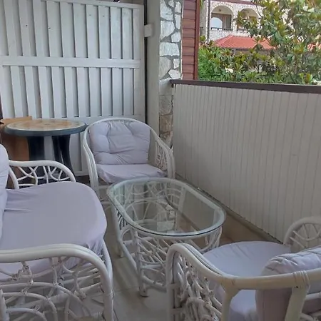 Apartament Dom-el Real Amphora *