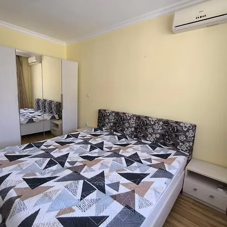 Apartament Dom-el Real Amphora *