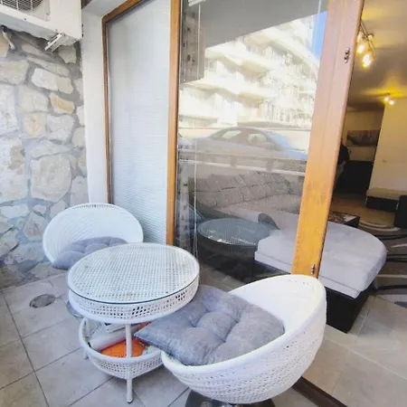 Apartament Dom-el Real Amphora *