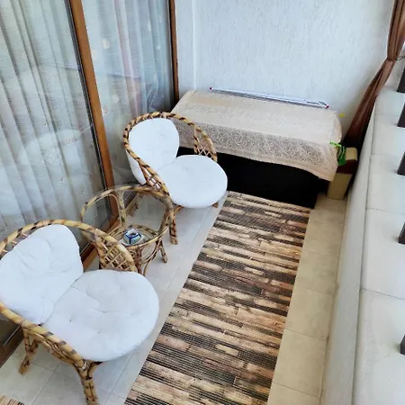 Appartamento Dom-el Real Amphora Sveti Vlas